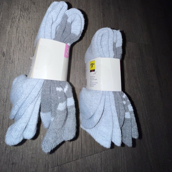 2 packs of New women’s boot socks. 4 pair total. Size 4-10 - Picture 4 of 5